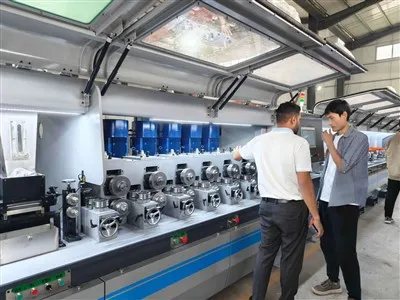 Flux yadroli payvandlash paychalarining ishlab chiqarish liniyasi