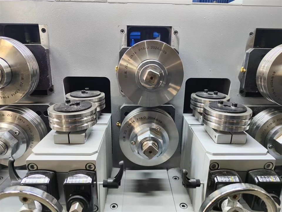 Flux Cored Wire Manufacturing Machine 13%~25% Filling Ratio Flux Cored Wire Manufacturing Machine 13%~25% Filling Ratio
